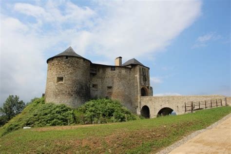 Ch Teau Fort De Maul On Mauleon Licharre Aggiornato Tutto