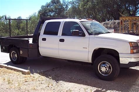 Sell Used 06 Chevy Silverado Crew Cab Dually 4x4 Duramax Diesel Flat