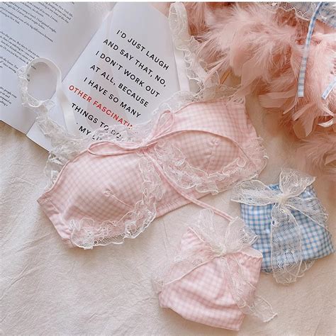 Bra Panties Set Sexy Lattice Youth Girl Wireless Bra Comfort Soft Women Padded Lingerie Small