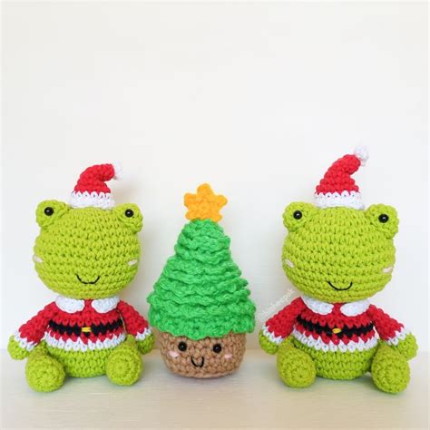 Crochet Christmas Amigurumi Frog Free Pattern Christmas Tree Crochet ...