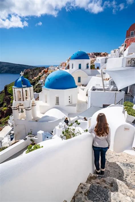 Honeymoon in Santorini: How to Plan the Trip of a Lifetime