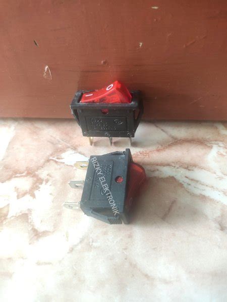 Jual Saklar Switch 3 Pin Kaki Gepeng Tipis On Off Lampu Nyala Di