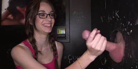 Spex Babe Covered At The Gloryhole Tnaflix