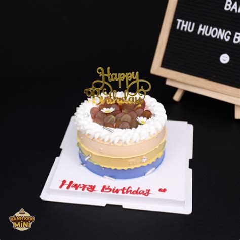 Bánh Kem Minu Nhiều Màu Sắc Trang Trí Nho Tươi Hấp Dẫn Thu Hường Bakery