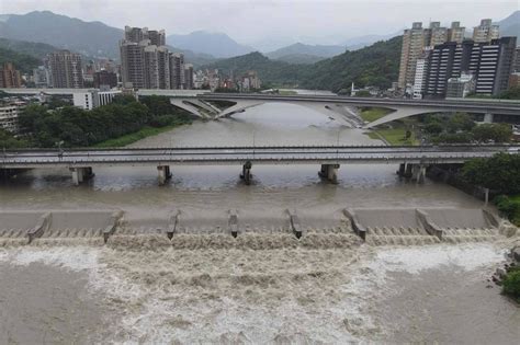 Typhoon Gaemi Sinks Freighter Off Taiwan Heads To China Coast