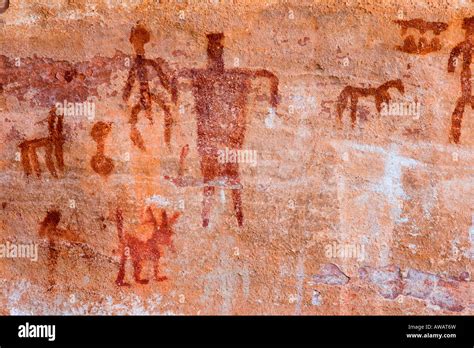 Petroglyphs Hi Res Stock Photography And Images Alamy