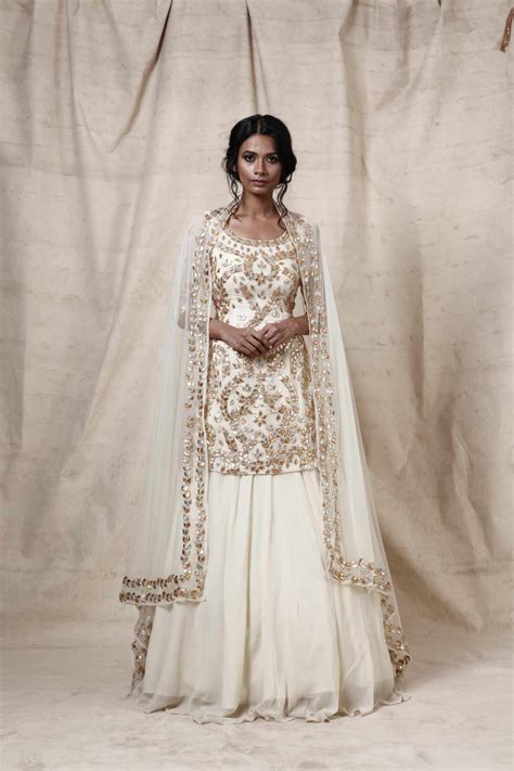 Diffe Types Of Indian Wedding Dresses And Their Meanings List