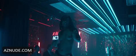 TIFFANY TYNES Nude AZNude