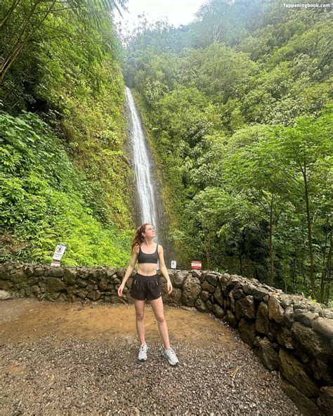 Sydney Sierota Nude OnlyFans Leaks Fappening FappeningBook