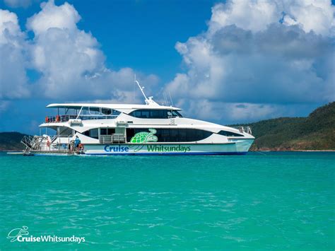 Cruise Whitsundays Great Barrier Reef Pinnacles Resort