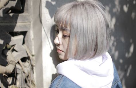 Hot girl sinh năm 1999 nhuộm tóc liên tục trong 5 năm và không có ý định dừng lại