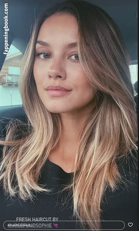 Nicola Cavanis Nude OnlyFans Leaks Fappening Page FappeningBook