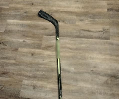 Heel to Toe Hockey Stick Taping Tutorial : 4 Steps - Instructables