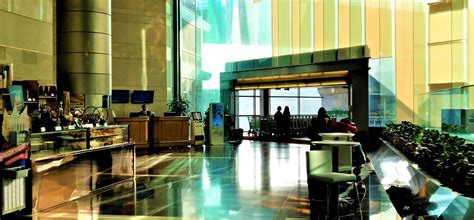 How should layover travelers choose Hong Kong’s airport hotel? – Easy