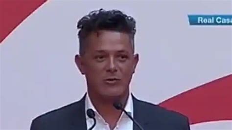 Las redes se mofan del cambio físico de Alejandro Sanz Ideal