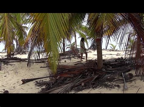 Video De Vacaciones En Pareja Orinando Y Haciendo Sexo Oral En La Selva Tropical Xvideos