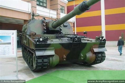 T-155 Firtina 155mm tracked self-propelled howitzer pictures video