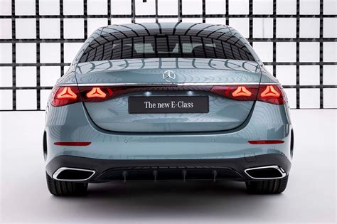 The 2024 Mercedes-Benz E-Class Prioritizes Tech-Savviness While ...