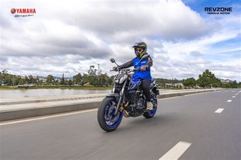 Naked Bike L G Top Xe Yamaha Naked Bike Hot Nh T Hi N Nay Revzone Yamaha Motor