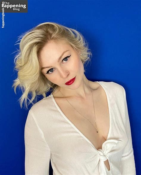 KallMeKris Nude The Fappening Photo FappeningBook