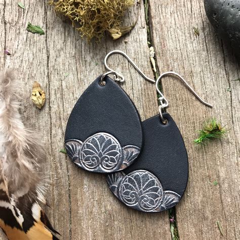 Hand Tooled Leather Vintage Style Earrings Rich Black And Etsy In