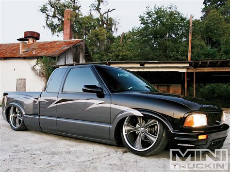 1997 Gmc Sonoma Custom Gmc Trucks Mini Truckin Magazine