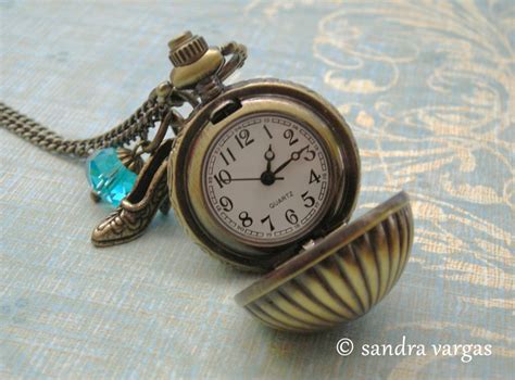 sandygrafik: Pocket watch locket pendants!