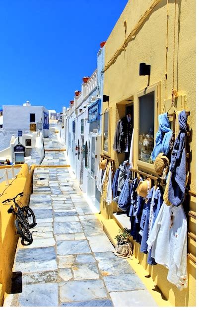 Premium Photo | Mediterranean escape exploring the idyllic charm of greece