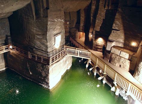 Соляная шахта Величка.Что посмотреть.