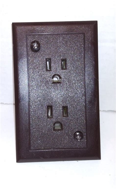 Tandb Rv Designer S815 Self Contained Ac Dual Brown Outlet 15a 125v With