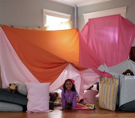 blanket fort ideas for kids - Adelaida Middleton