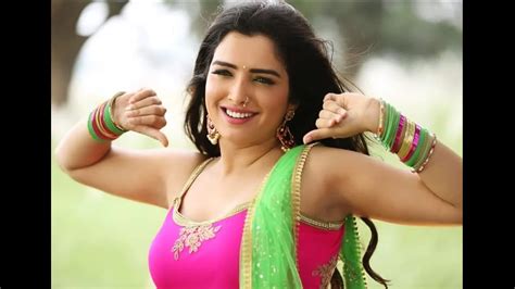 Viral Video Bhojpuri Babe Aamrapali Dubey Gets Romantic Proposal