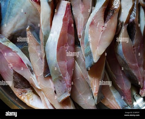 Pomfret Fish High Resolution Stock Photography And Images Alamy
