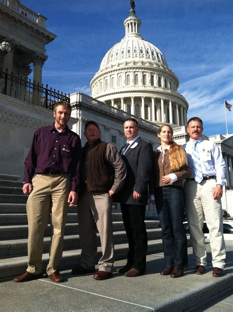 Hunters on the washington state hunting forum are debating the season 9