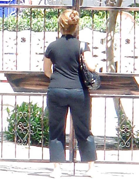 Big Ass Milf Neighbor Porn Pictures Xxx Photos Sex Images Pictoa