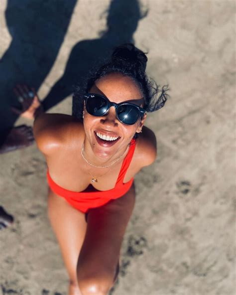 Hot Sexy Mayra Andrade Bikini Pics