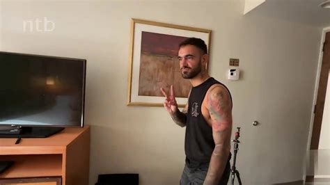 Cuckold Blonde Gets Massive Black Cock