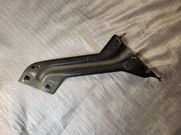 Peugeot 208 mounting fender left 9675143980 - Best Price in XDALYS