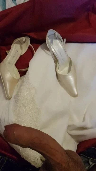 Masturbating On Her Wedding Dress Gay Man Porn Xhamster