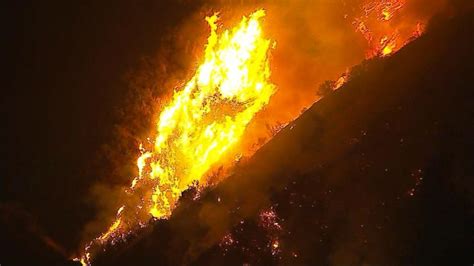 Video Historic Los Angeles wildfire forces evacuations - ABC News