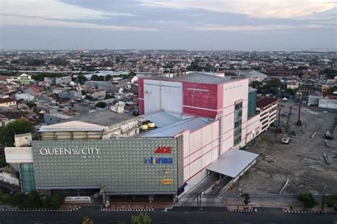 10 Mall Yang Selalu Ramai Dikunjungi Di Kota Semarang