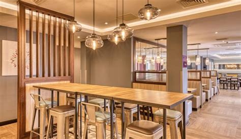 Bristol Cribbs Causeway M5 J17 Hotel Premier Inn