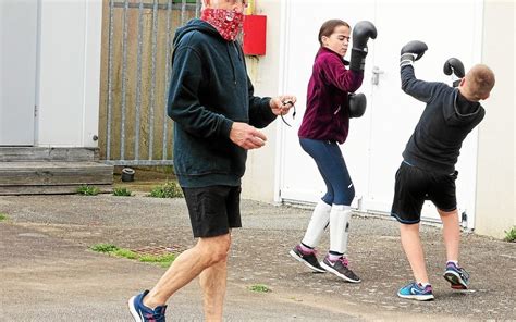 La savate a repris lentraînement pour les jeunes en extérieur à