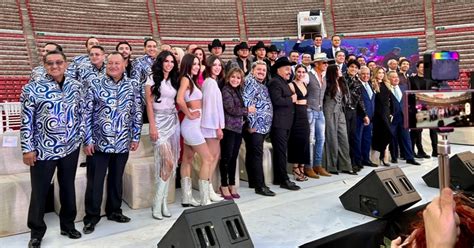 Invitan Artistas A Bailar Cumbia En La Plaza De Toros M Xico La