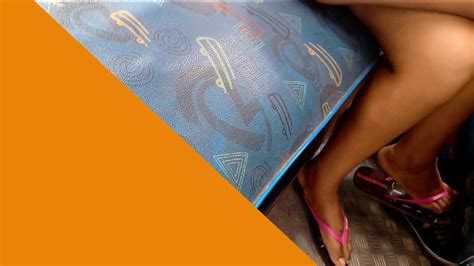 Milf De Hermosas Piernas Flakas