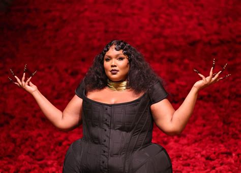 Lizzo Changes ‘grrrls Lyric After Backlash About ‘ableist Slur In