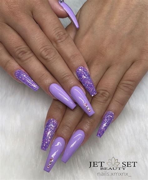 Pin By Claudia Duarte On Nails Lavender Nails Violet Nails Purple