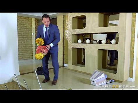 Brazzers Monique Alexender Knows How To Keep Her Man Happy XVIDEOS