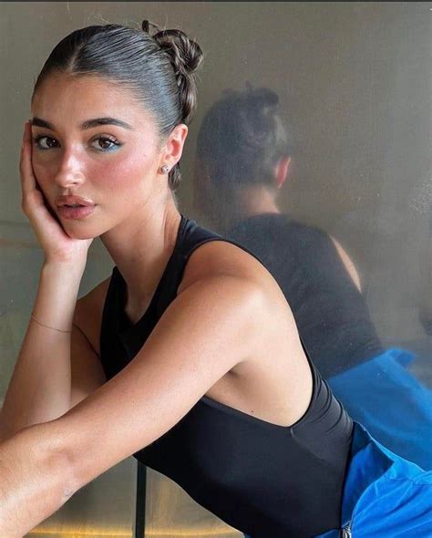 Cassandra Cano IRTR BeautifulFemales Brunette Aesthetic Aesthetic Hair Skin Makeup Beauty