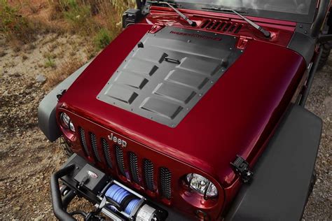 Rugged Ridge® Jeep Wrangler 2016 Hood Vent Insert